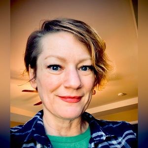 Meet your Posher, Liz